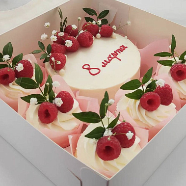 Ягодная нежность купить - тобольск.сладкоежкин.рф